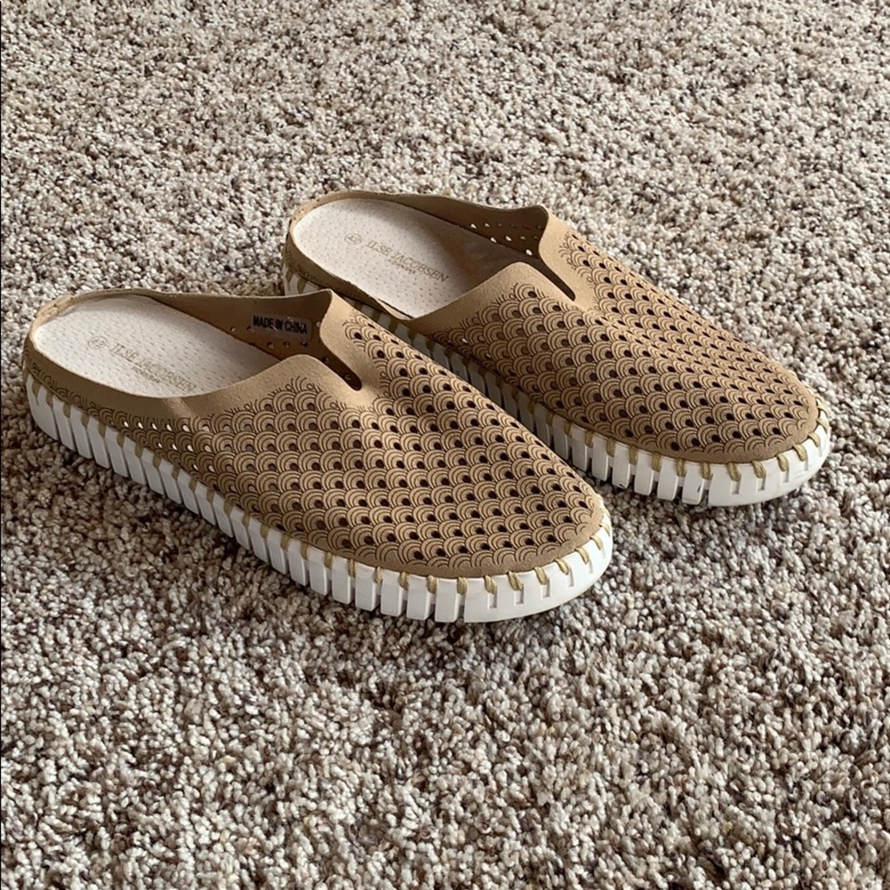 Isle Jacobsen Shoes